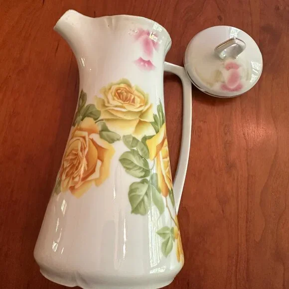 VINTAGE LEUCHTENBURG GERMAN PORCELAIN Coffee/TEA  POT - Picture 5 of 6